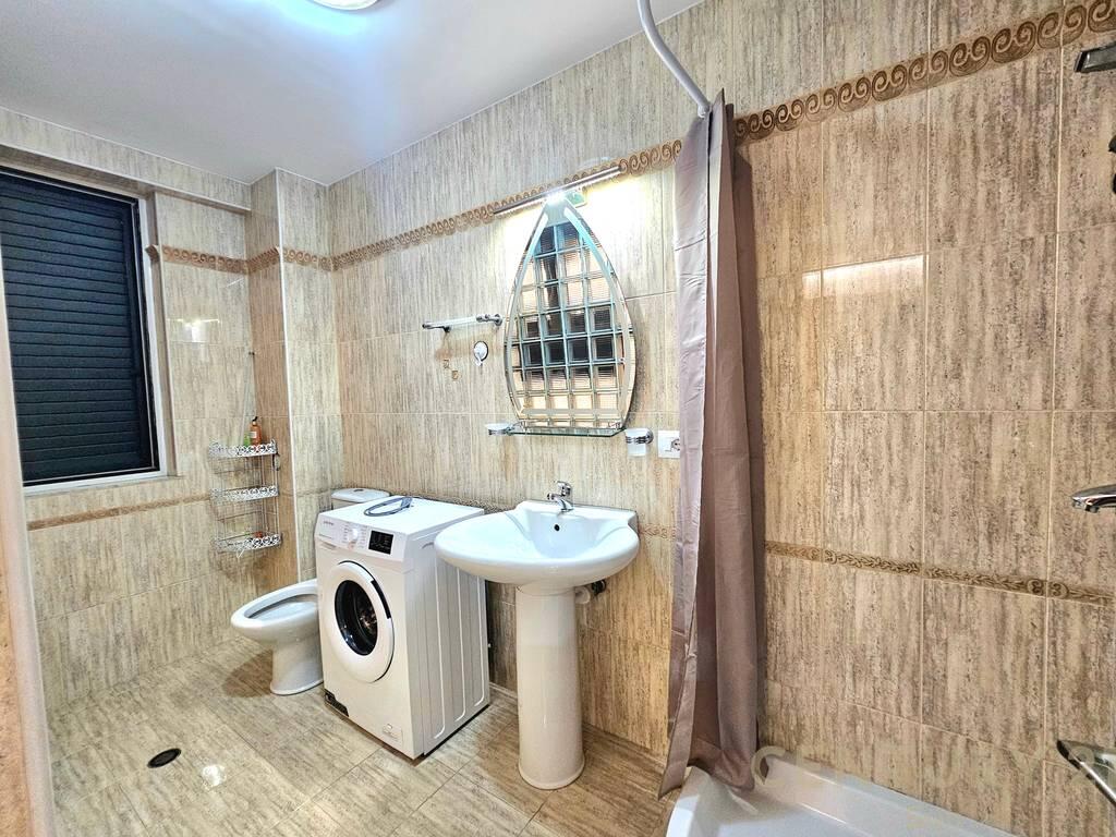 APARTAMENT 1+1 PER QIRA PRANE 21 DHJETORIT.