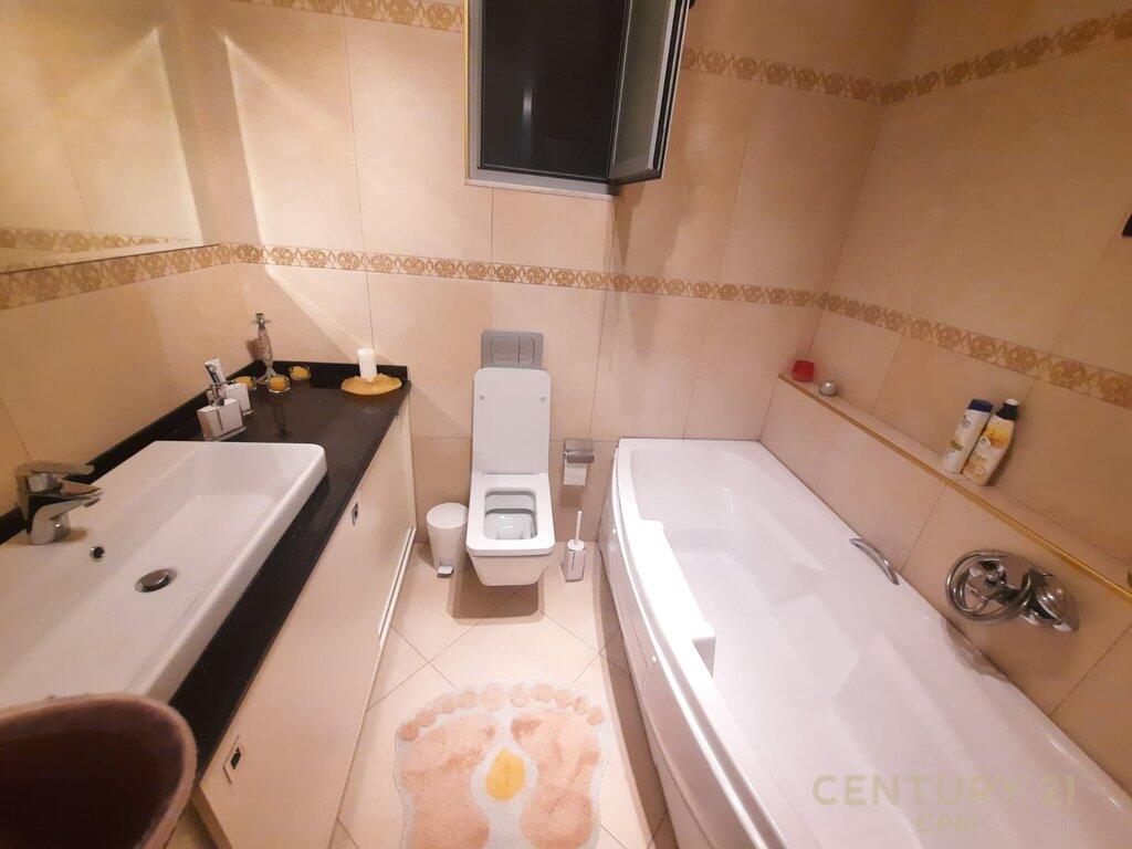 VENDIAMO DUPLEX 3+2 STRUTTURE CON CABEJ UNICO 190.000 €