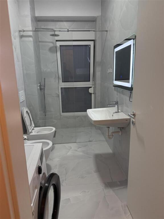 JEPET ME QIRA 1+1 Kompleksi Kaimi Ali Demi 500 mije leke
