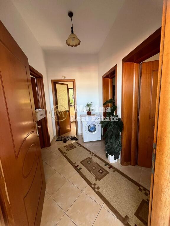 Villa su due piani in vendita, a Selite, 260000 Euro