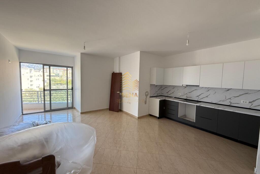 Shitet, Apartament 2+1+2+blk, Fresk, 140,000 Euro