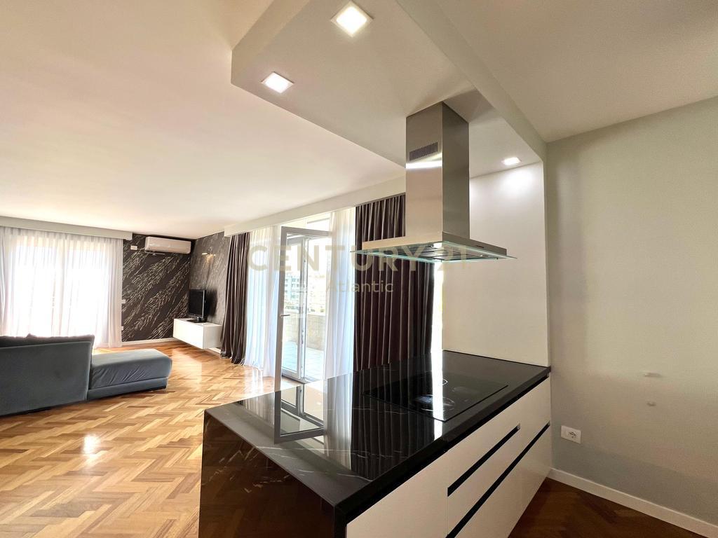 APARTAMENT LUXURY PER QERA NE PLAZH ILIRIA DURRES , 200M2 ! 1,000 € /Muaj