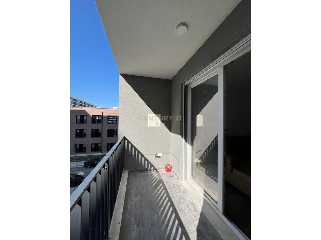 QIRA, APARTAMENT 2+1+2+POST PARKIMI, UNIVERS CITY          600 € /Muaj