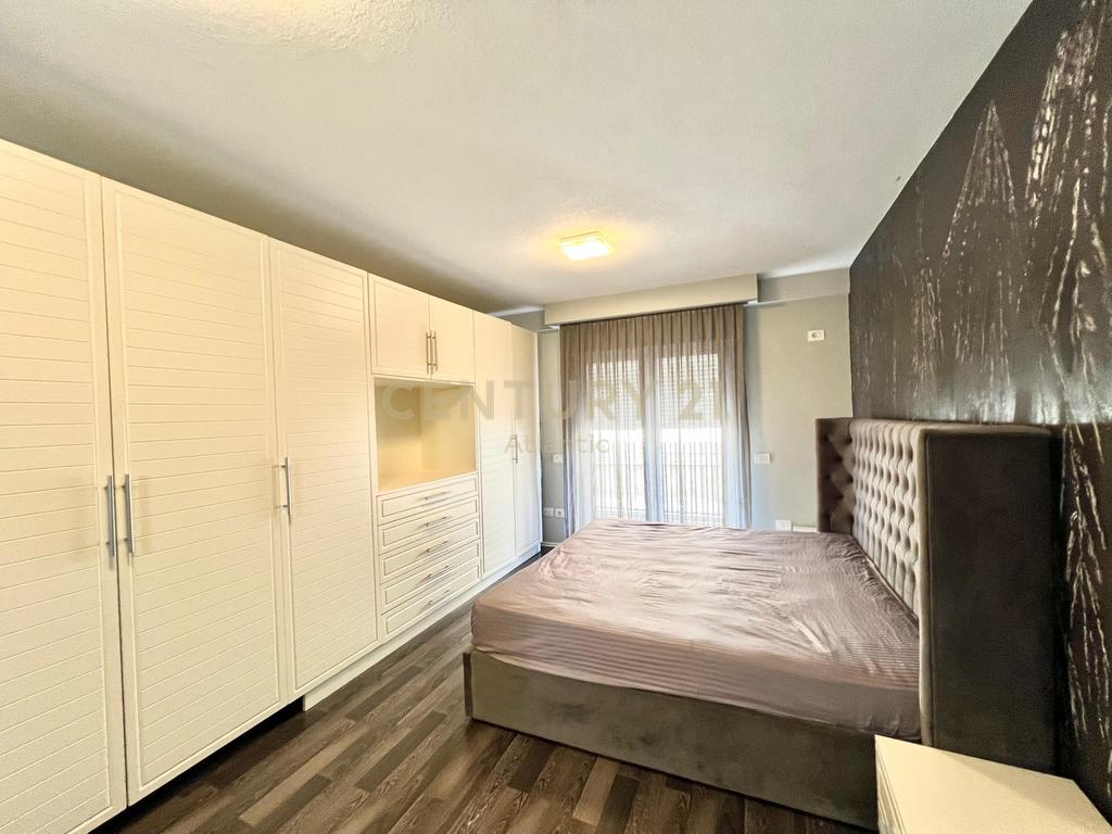 APARTAMENT LUXURY PER QERA NE PLAZH ILIRIA DURRES , 200M2 ! 1,000 € /Muaj