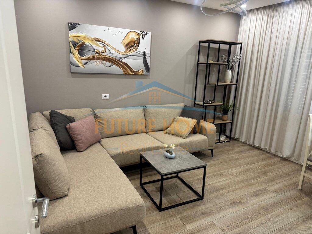PRANE FARMACISE 10, APARTAMENT 1+1 PER QERA