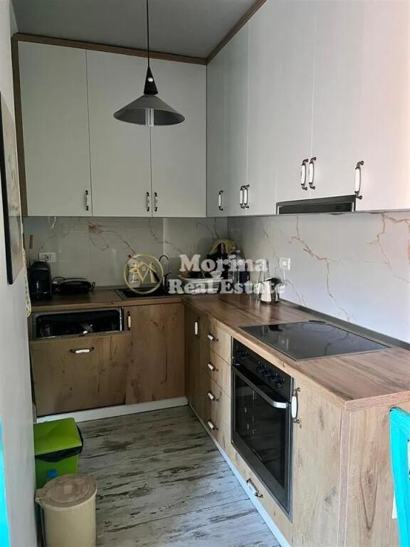 Qera, Apartament 2+1, Komuna e Parisit, 660 euro/muaj.