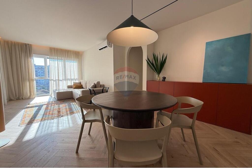 Apartament 2+1 me qira Rr.Qemal Stafa!