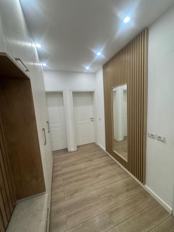 Jepet apartamenti me qera 1+1 , Ferit Xhejko ,Ish Restorant Durresi