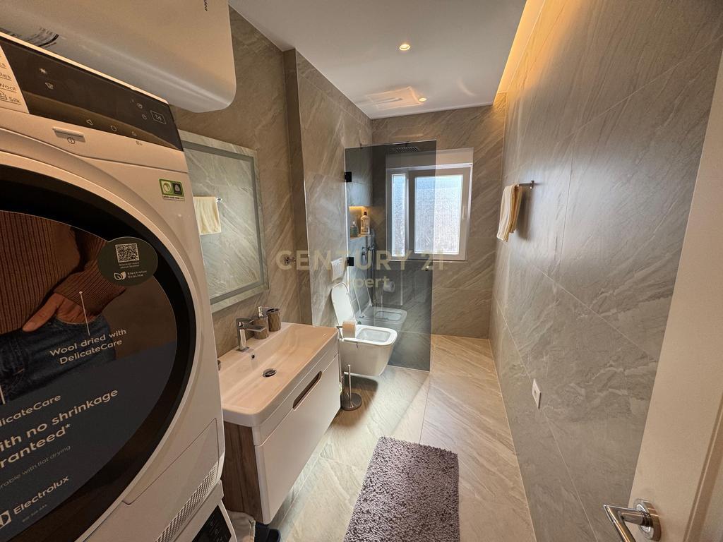 Jepet me qira apartament 1+1 tek Mine Peza