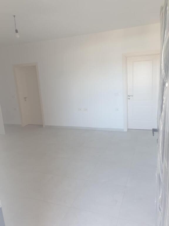 APARTAMENT 2+1. 350 EURO FRESK