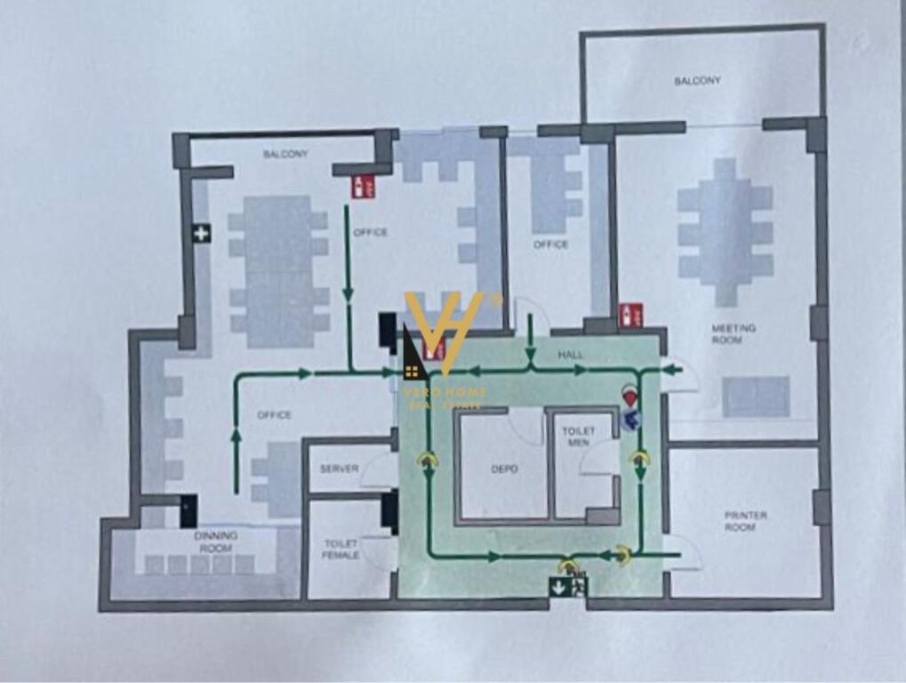 JEPET AMBIENT KOMERCIAL 220 M2 ME QERA NE MYSLYM SHYR 1.100 EURO