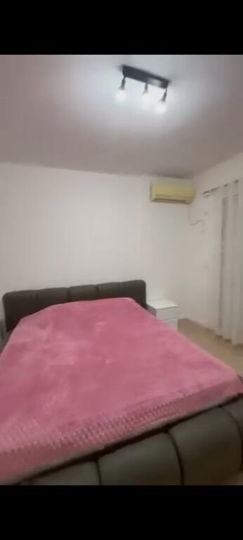 Koshti zoologjik, kompleksi mateo Jepet me qera apartament 1+1+ ballkon