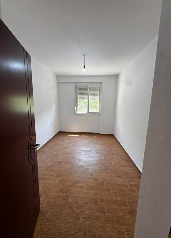 APARTMENT 2+1 FOR SALE IN VLORE - LUNGO MARE (BEHIND BAR HANNOVER) !!!