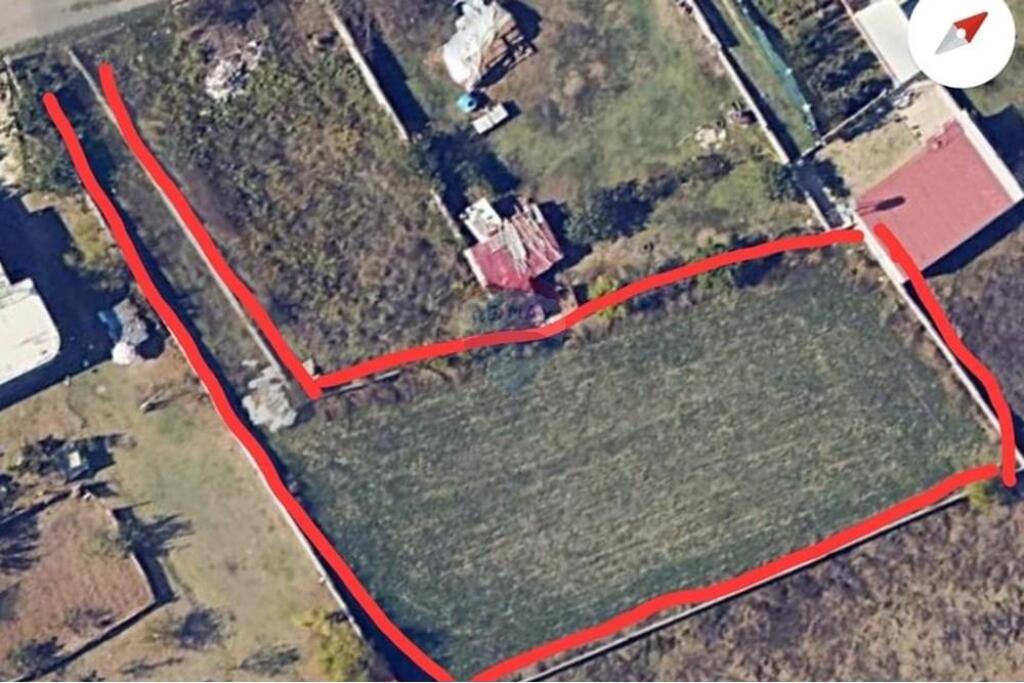 Shitet Tokë në Prush, Tiranë 1,250 m²
