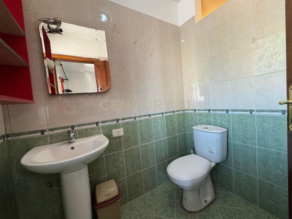 JEPET ME QERA APARTAMENT 2+1+2 NE FRESK
