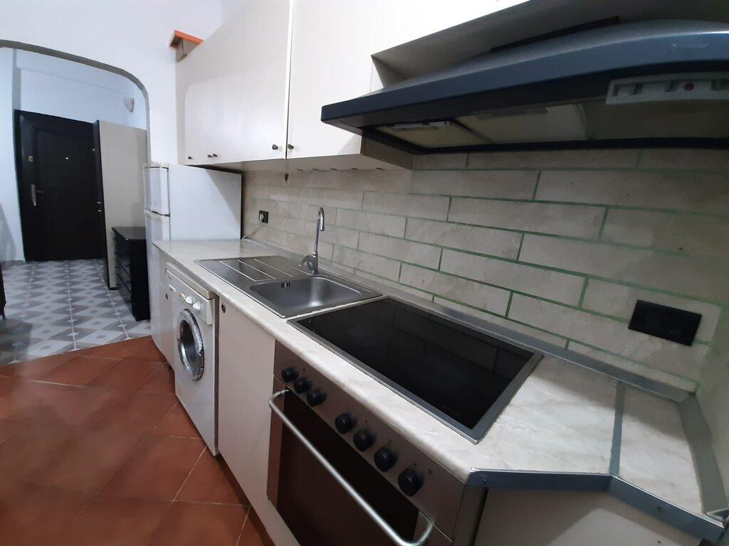 Casa 1+1 in Affitto a Frigoriferi, Tirana - 430 € /Mese