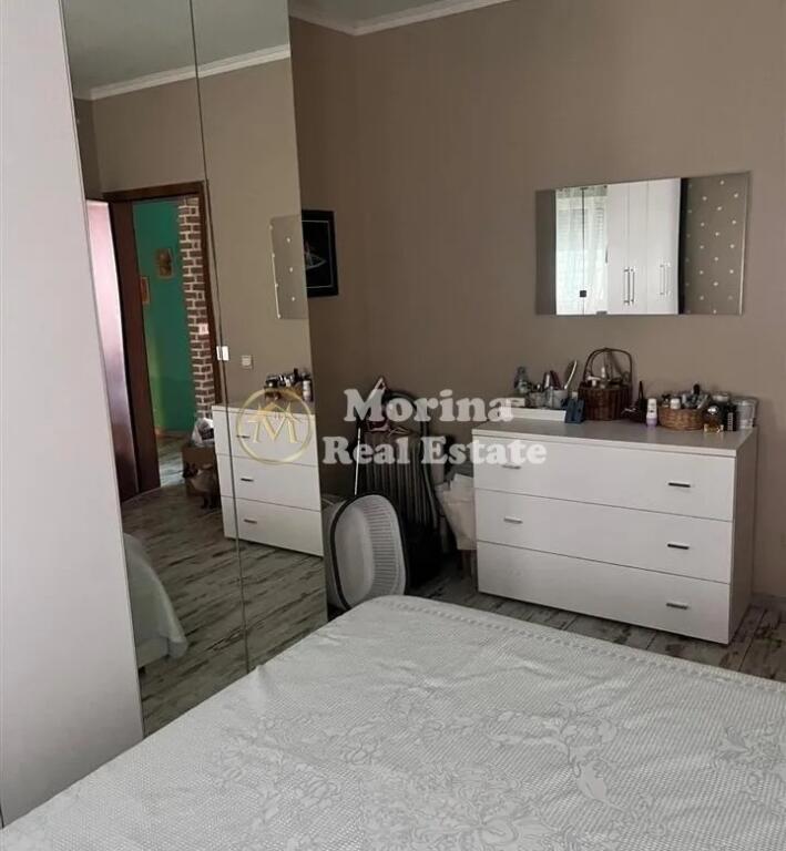 Qera, Apartament 2+1, Komuna e Parisit, 660 euro/muaj.