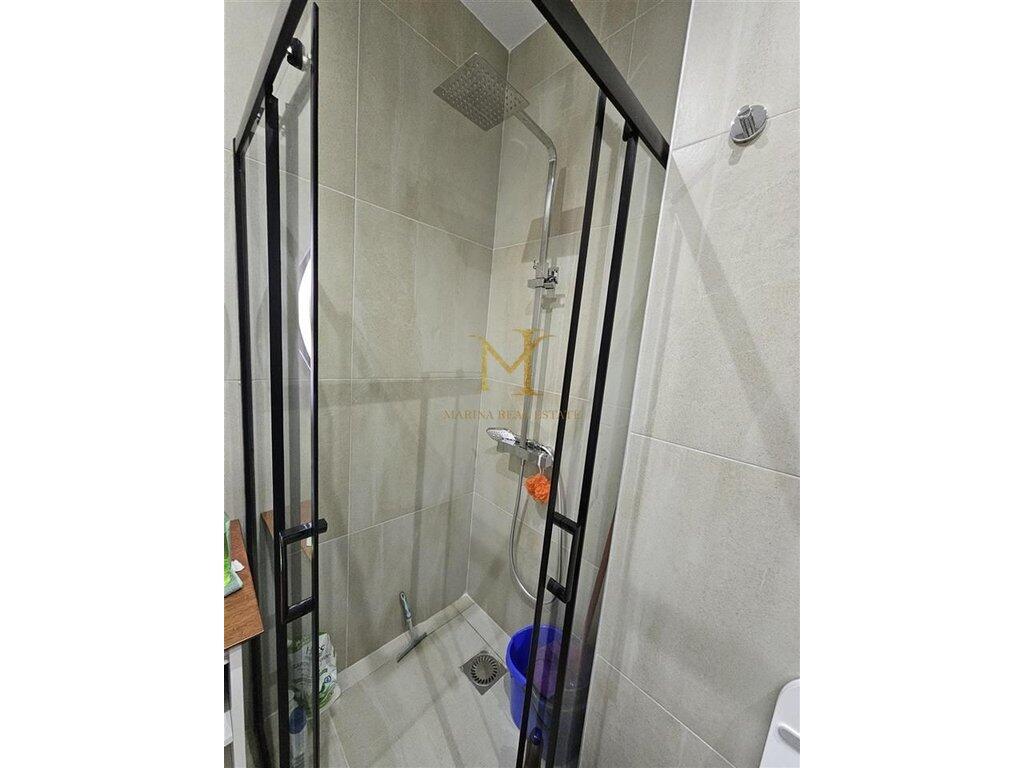 Vendesi Appartamento 1+1 nel Complesso Prestigioso San Pietro Resort, Baia di Lalëz