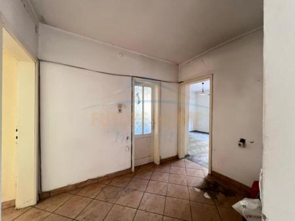 In vendita, Appartamento 2+1, Ali Demi, Tirana.