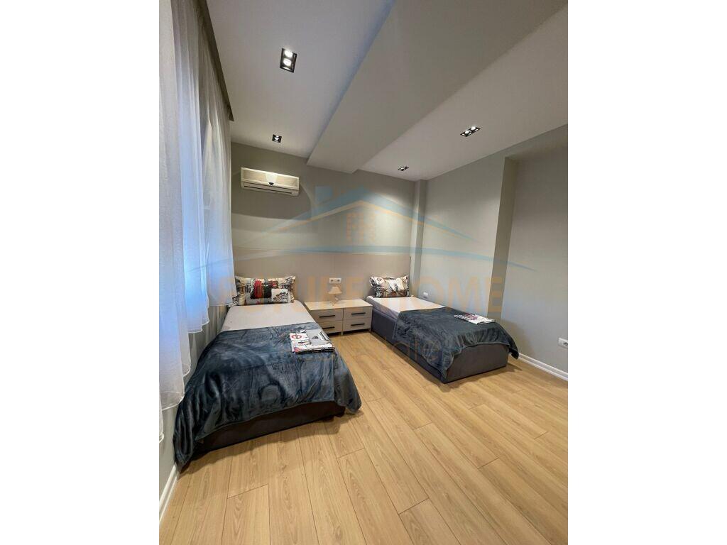 jepet me qera apartament 2+1+Ballkon Kati 5,  (Materniteti i ri)