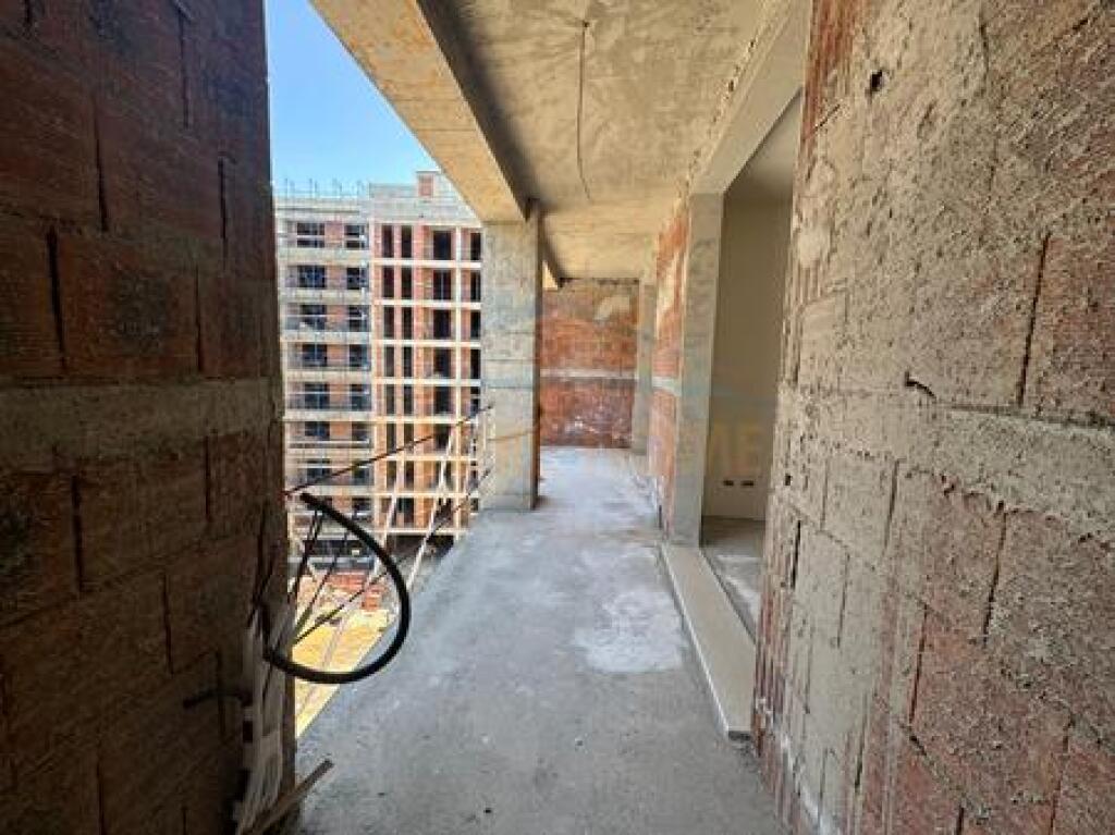 Shitet, Apartament 2+1+2, Orbital 3, Tiranë.