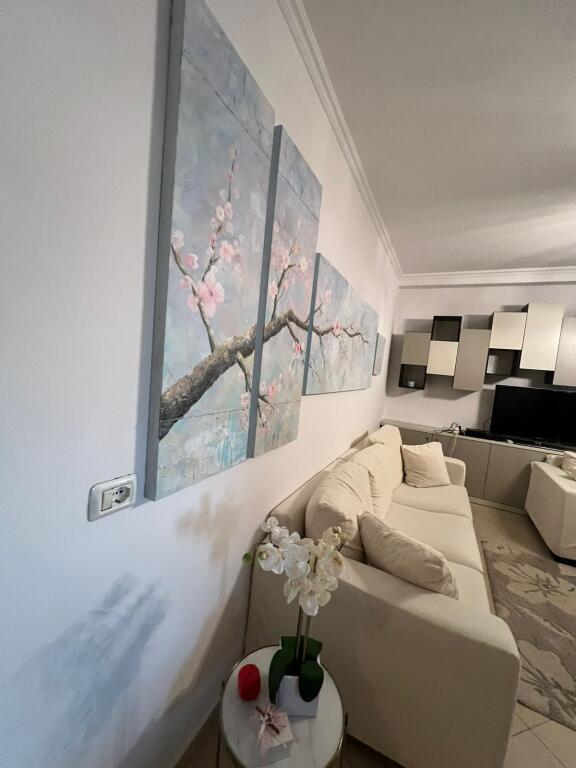 📢 Appartamento 1+1 in affitto in Via Fortuzi! 🏙️