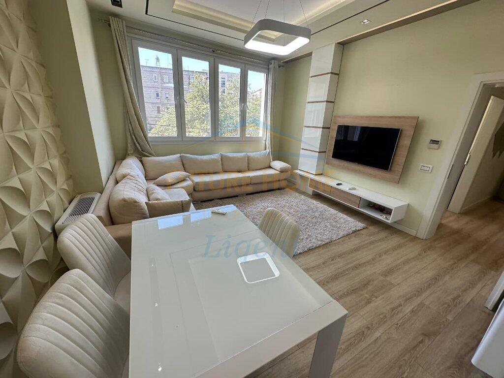 Rent, Apartment 2+1, Ali Demi, Tirana.