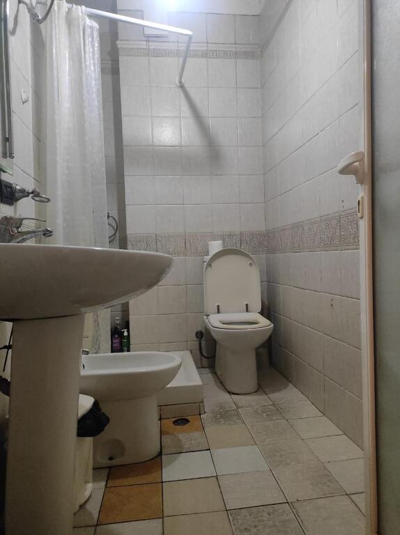 Jepet apartament 1+1 me qera - Te Selvia