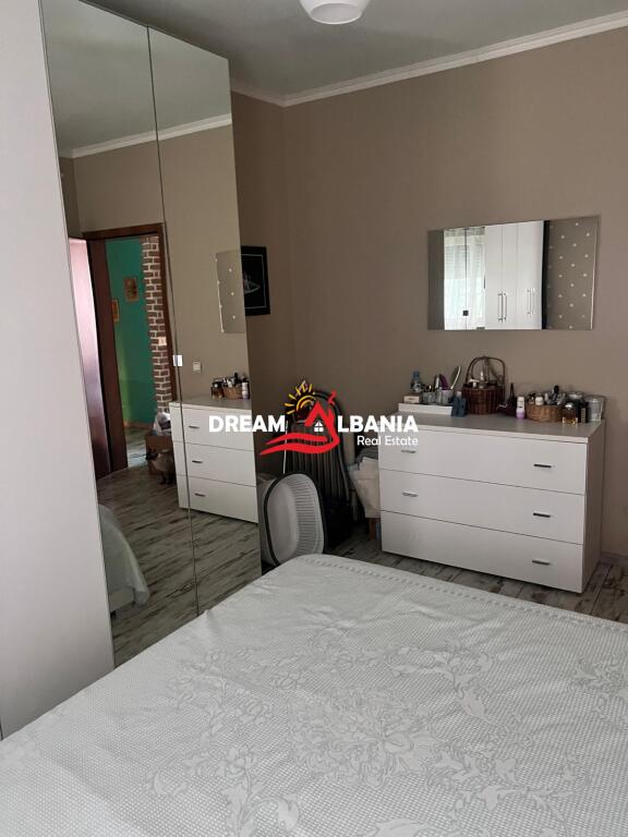 Apartament 2+1 me Qera tek Komuna e Parisit (ID 42215386)
