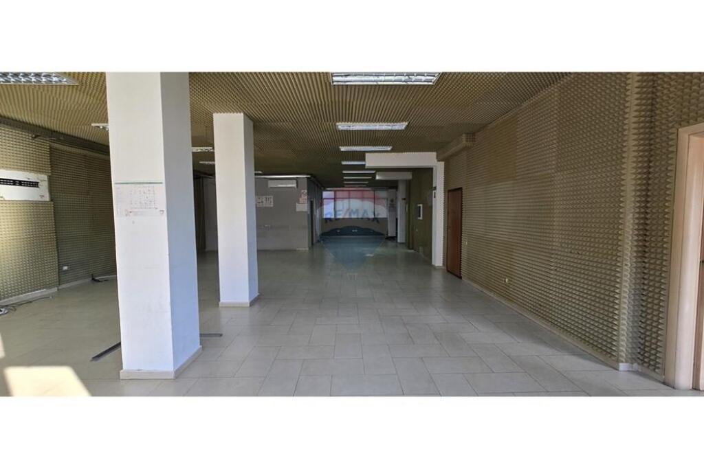 Jepet me qira ambient biznesi, rruga Budi