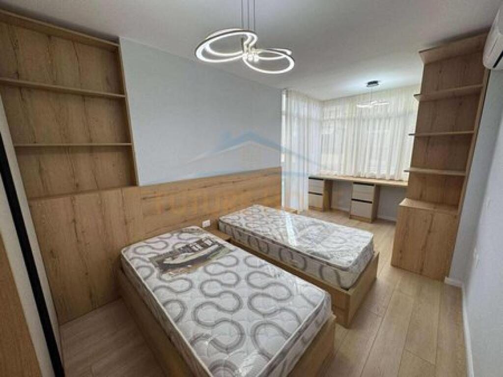 Shitet, Apartament 2+1+Depo, Myslym Shyri