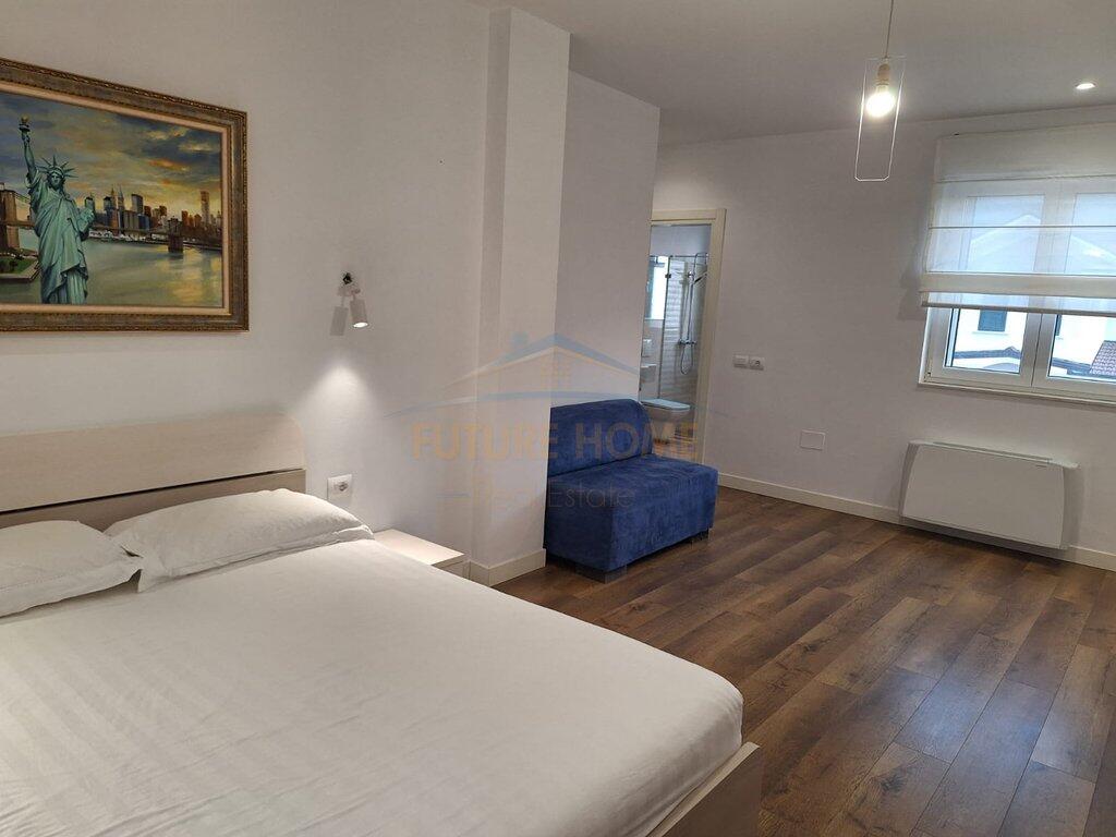 Disponiamo di una villa su 2 piani in vendita, Mullet