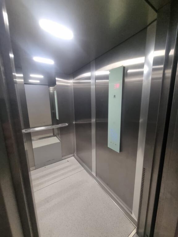 ASTIR, APARTAMENT LUKSOZ 2+1+2 + POST PARKIMI ME QIRA NË "GREEN CITY" REZIDENCË – PREMIUM!