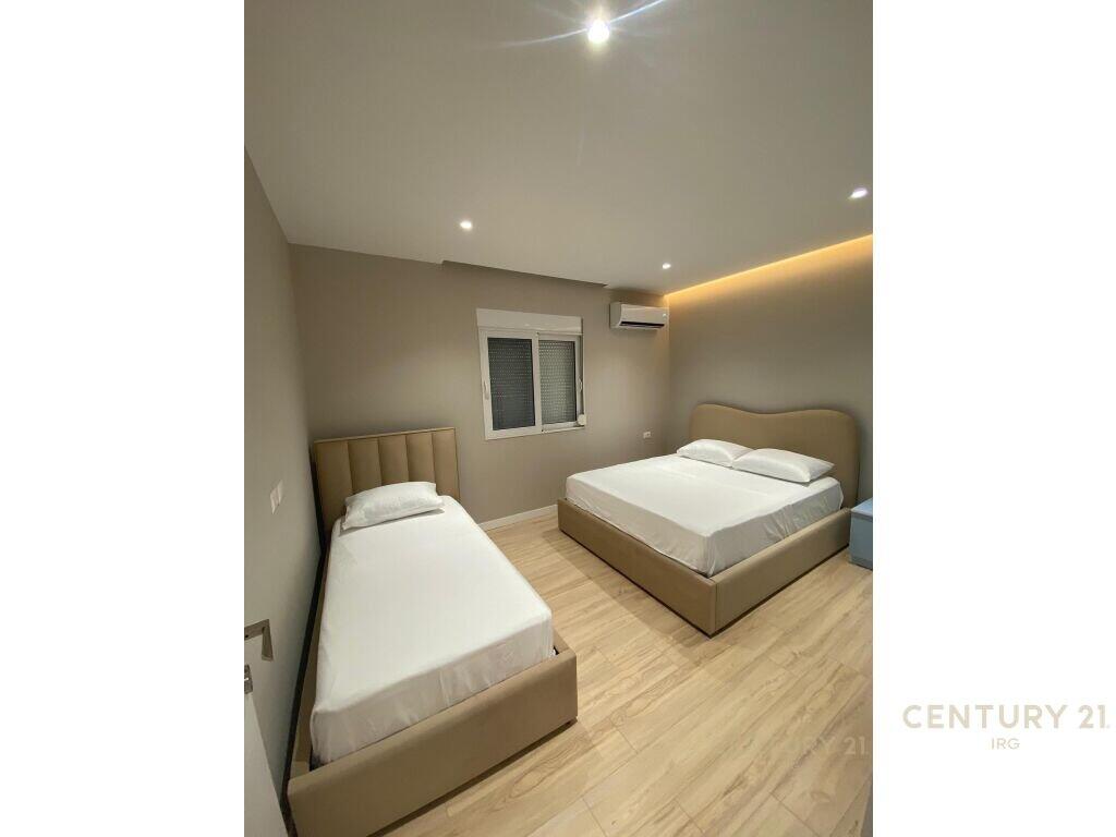 SHITET APARTAMENT 2+1+2 TE INVESTUAR NE SARANDE ! 185,000 €