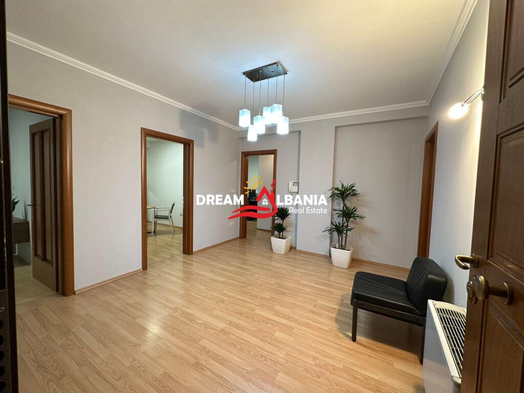 Vile me qera ne rrugen Mine Peza, prane Prokurorise ne Tirane (ID 4251060 )