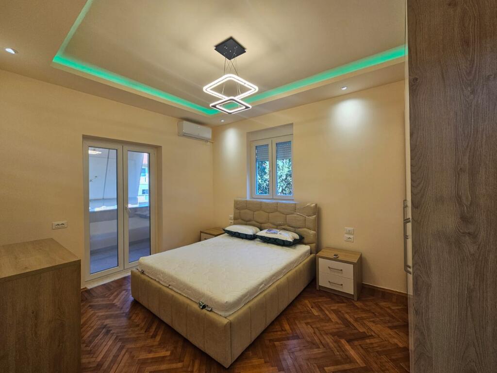 Apartment 1+1 for rent at Rruga e Dibres!