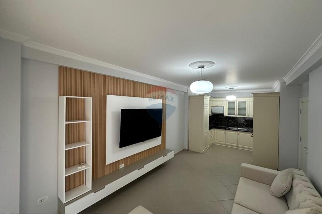 Apartament me qira 1+1 Rr e Durresit