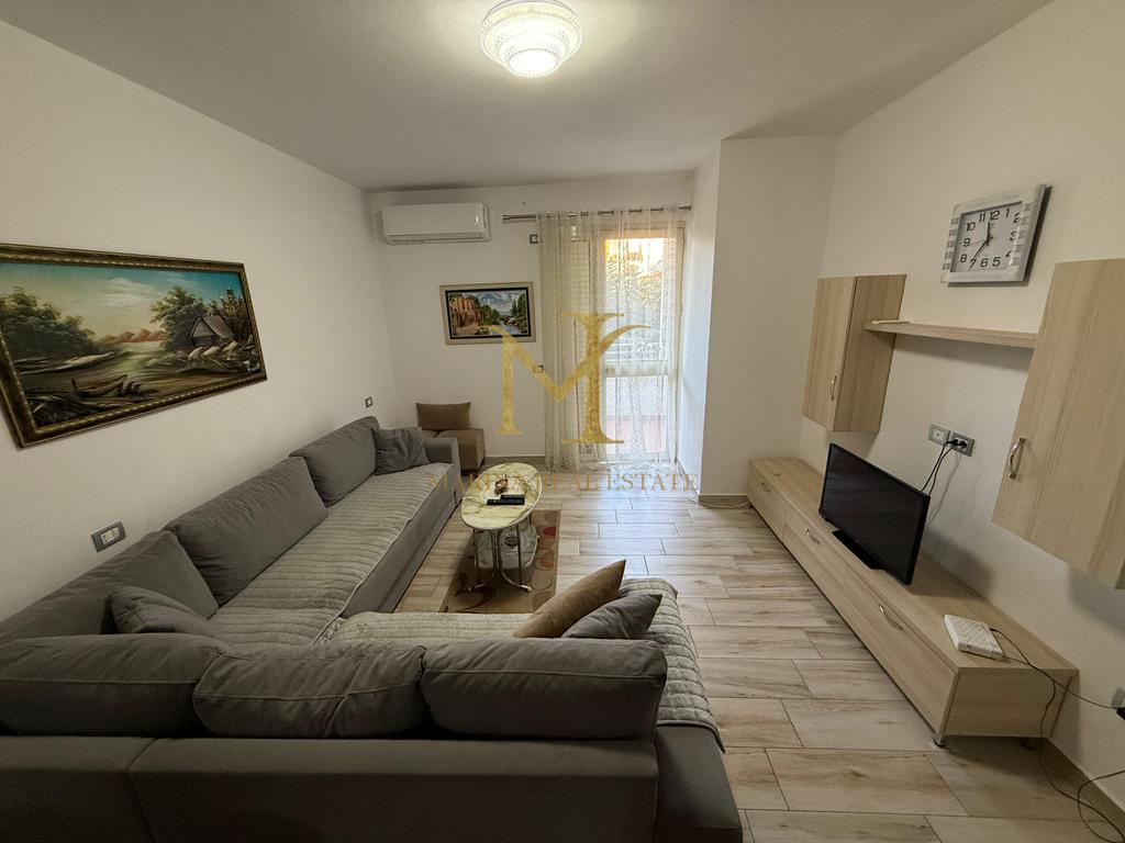 JEPET ME QERA APARTAMENT 1+1 NE ZONEN E PLEPAVE !!