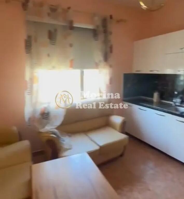 Qera, Apartament 3+1, te Shallvaret, 600 euro/muaj