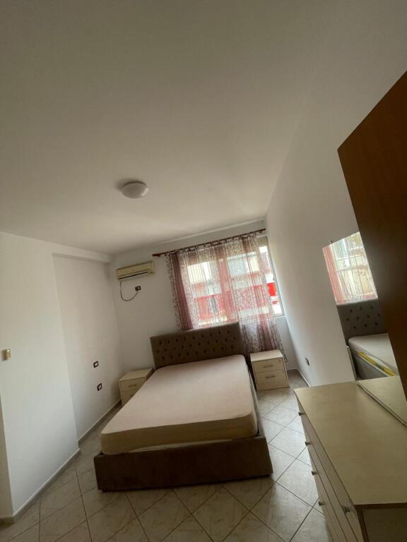 Apartament 3+1 me qira në Fresk