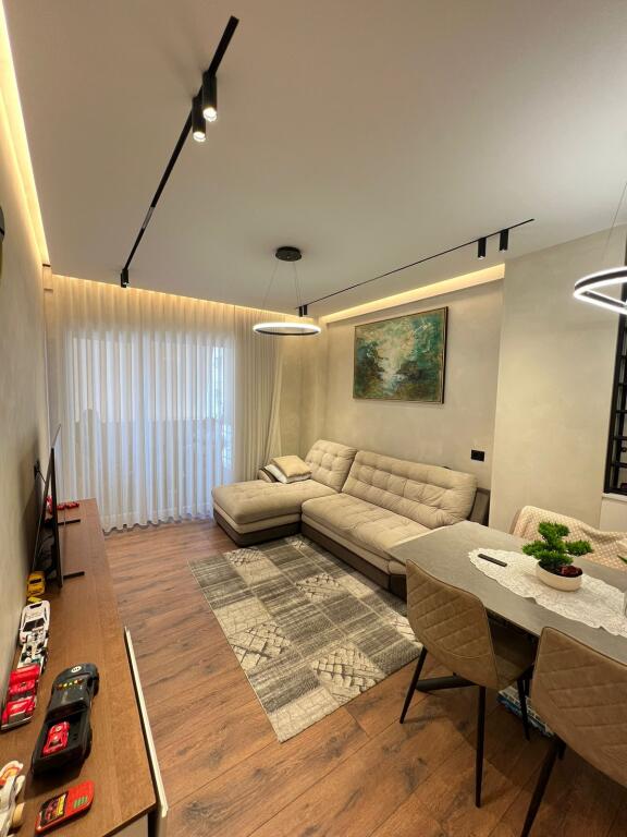 Apartament 2+1 ne shitje, Fresk.