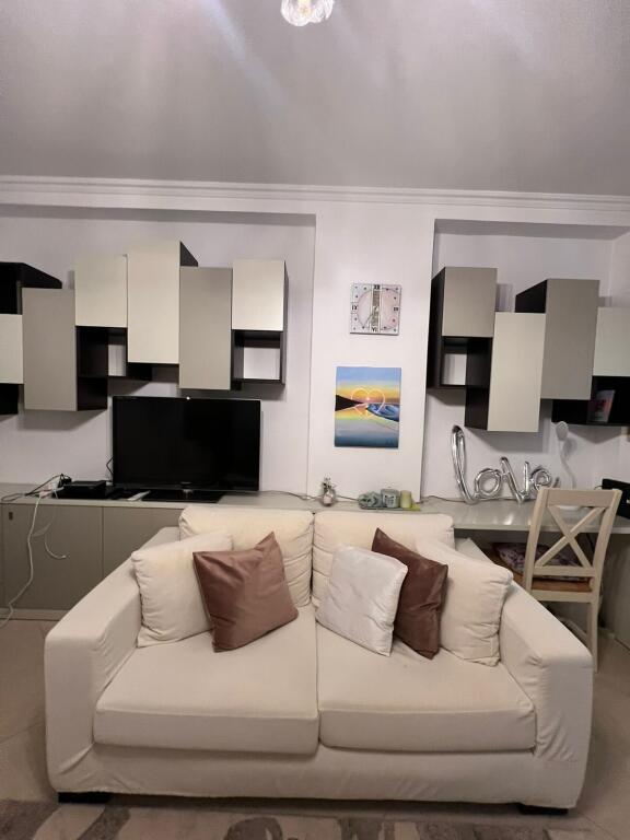 📢 Appartamento 1+1 in affitto in Via Fortuzi! 🏙️