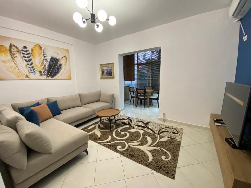 🏡 Jepet me qira apartament 1+1,Kodra e diellit