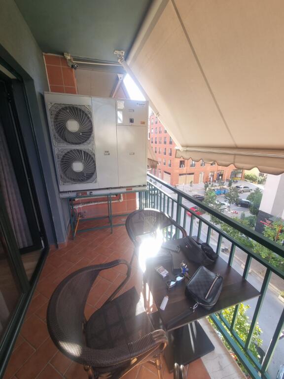 ASTIR, APARTAMENT LUKSOZ 2+1+2 + POST PARKIMI ME QIRA NË "GREEN CITY" REZIDENCË – PREMIUM!