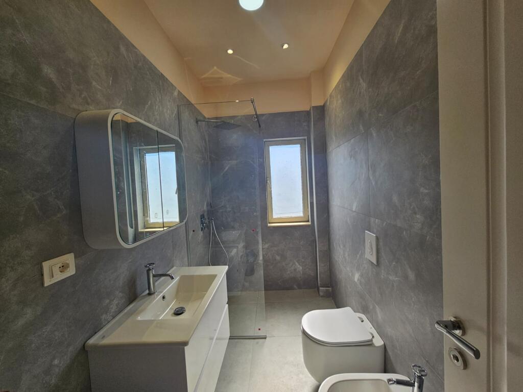 Apartment 1+1 for rent at Rruga e Dibres!