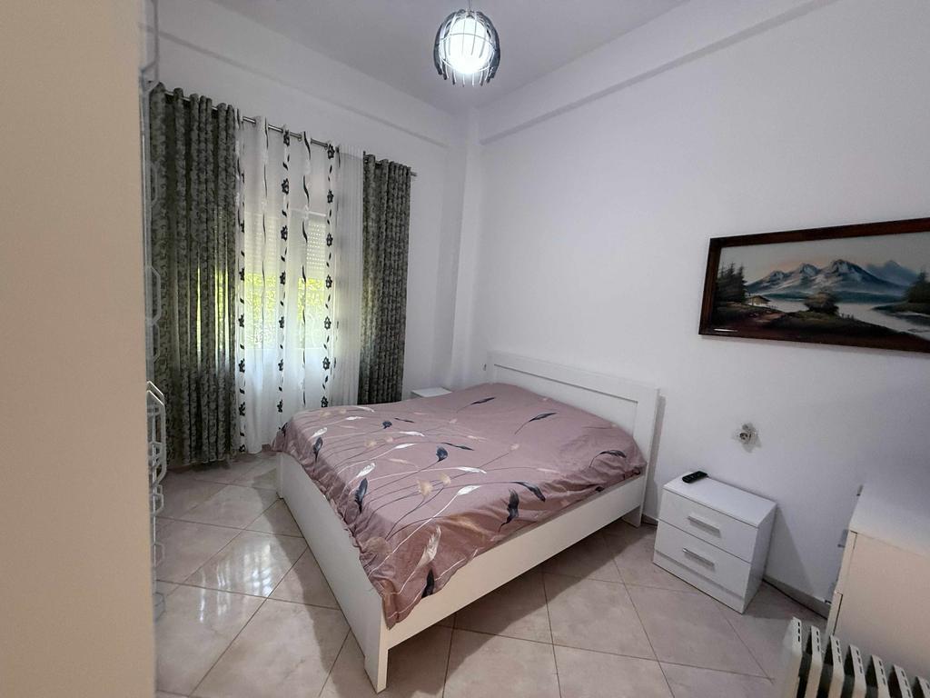 FRESKU, VENDIAMO APPARTAMENTO 2+1+2+ CORTILE