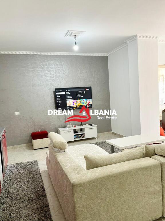 Jepet me Qera Apartament 2+1, prane Kompleksit Panorama ne Tirane (ID 42215385)