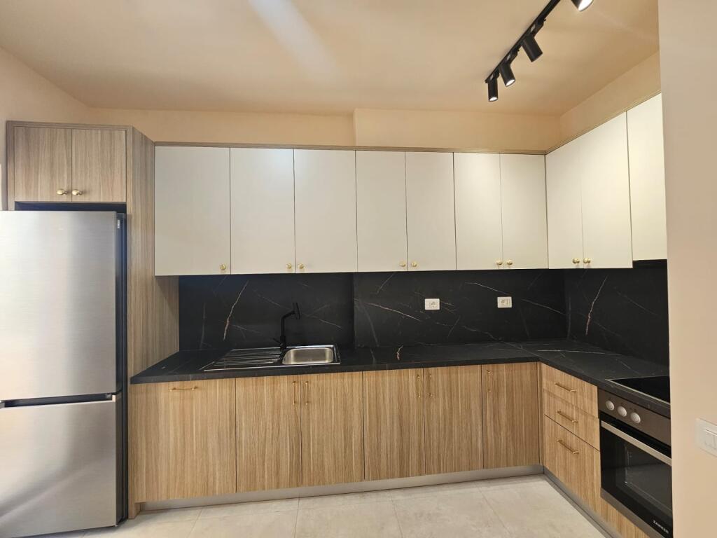 Apartment 1+1 for rent at Rruga e Dibres!