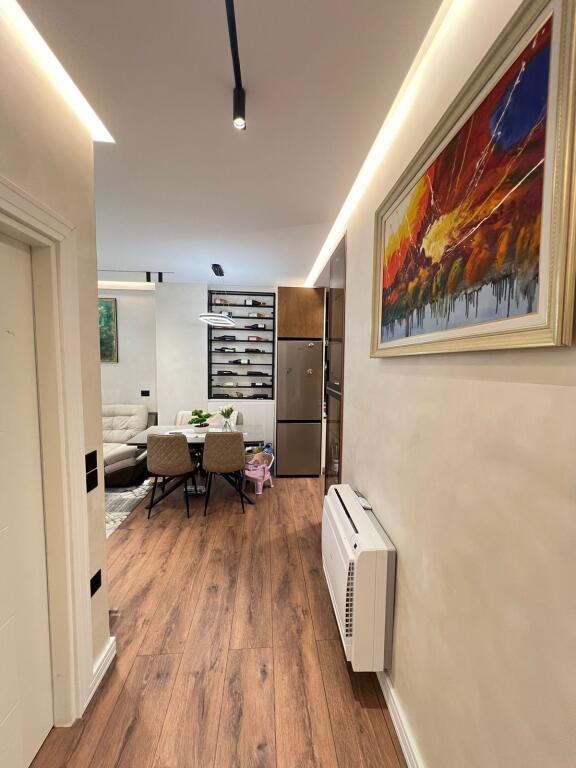 Apartament 2+1 ne shitje, Fresk.