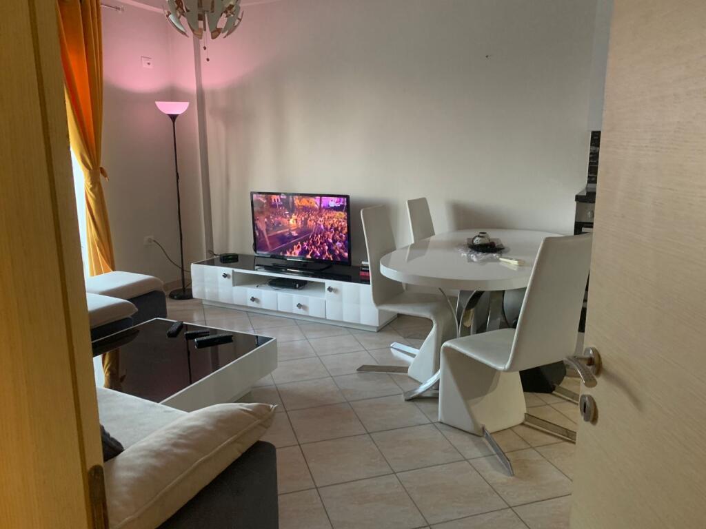 In affitto 2+1 Astir Vicino a Residenca Klensi 550 mila lek